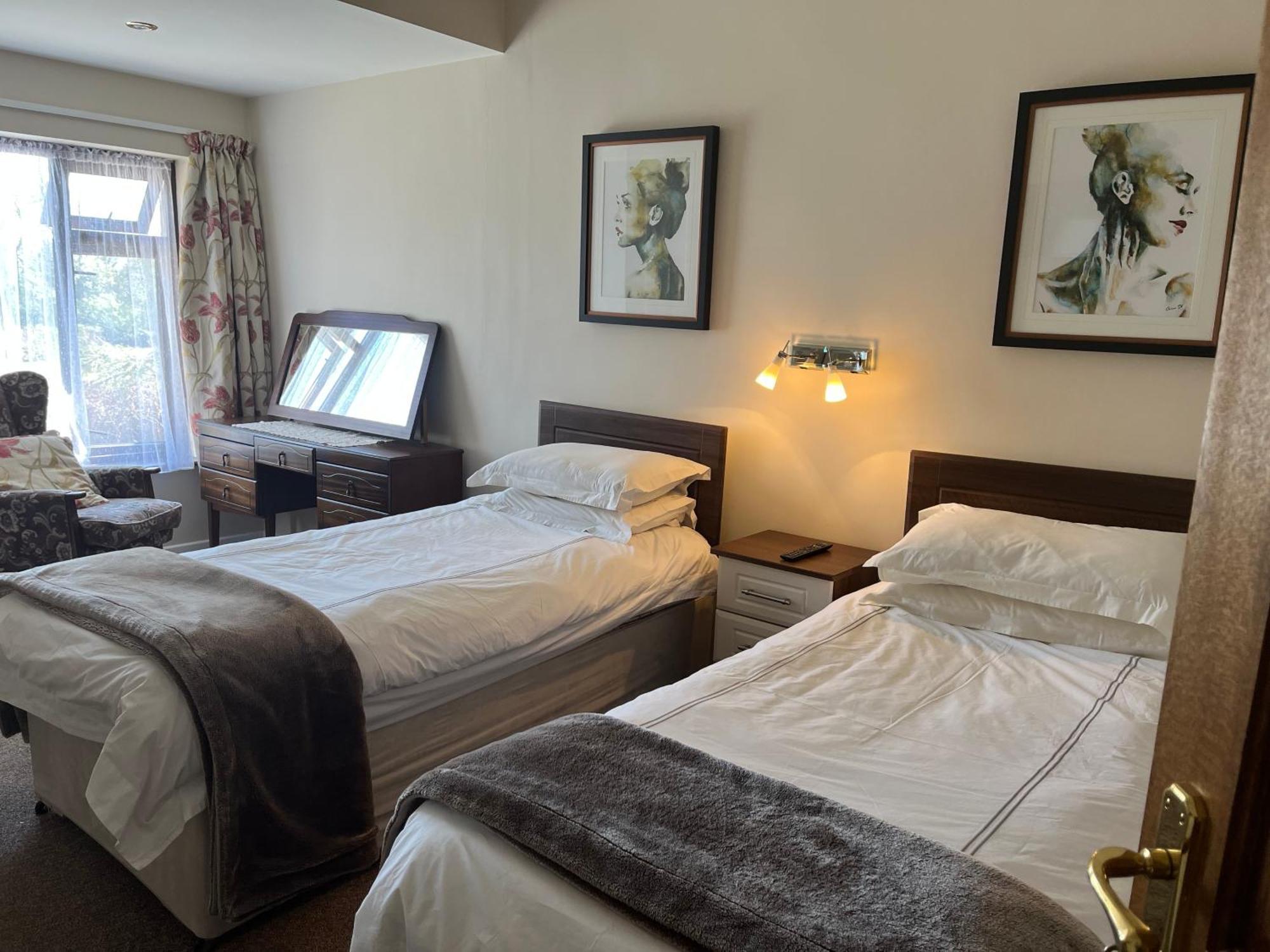 棕榈树林住宿加早餐旅馆 利斯托尔 外观 照片